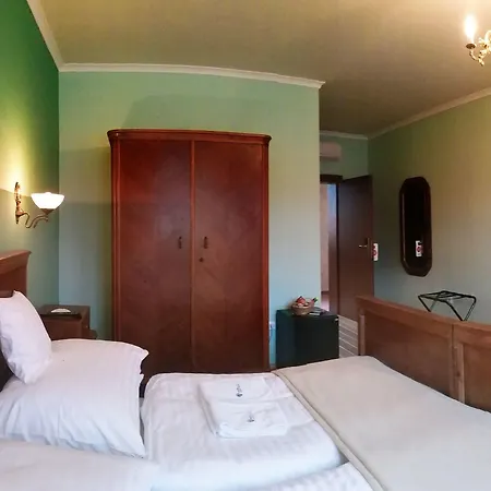 Bojnicky Vinny Dom Отель Бойнице