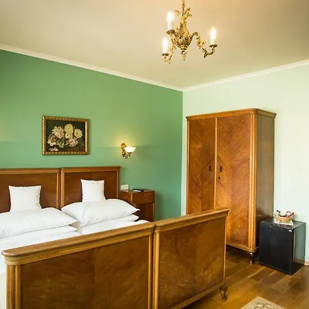 Bojnicky Vinny Dom Отель Бойнице